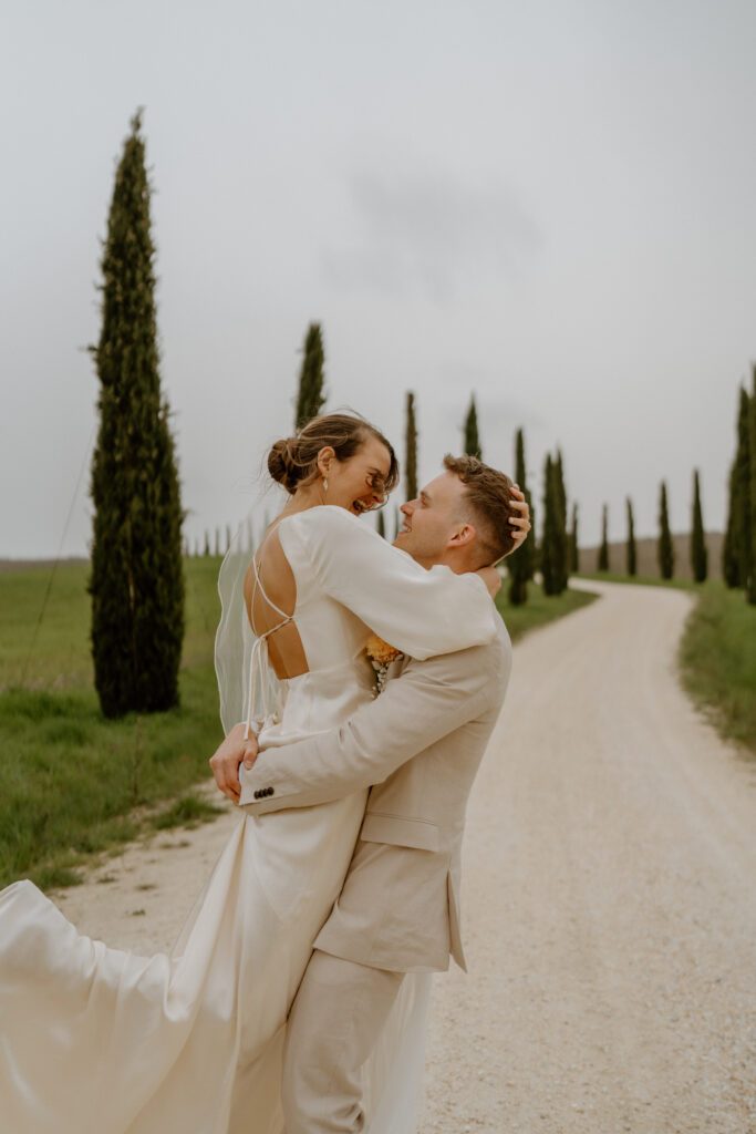Bride and Groom eloping in Florence Tuscany