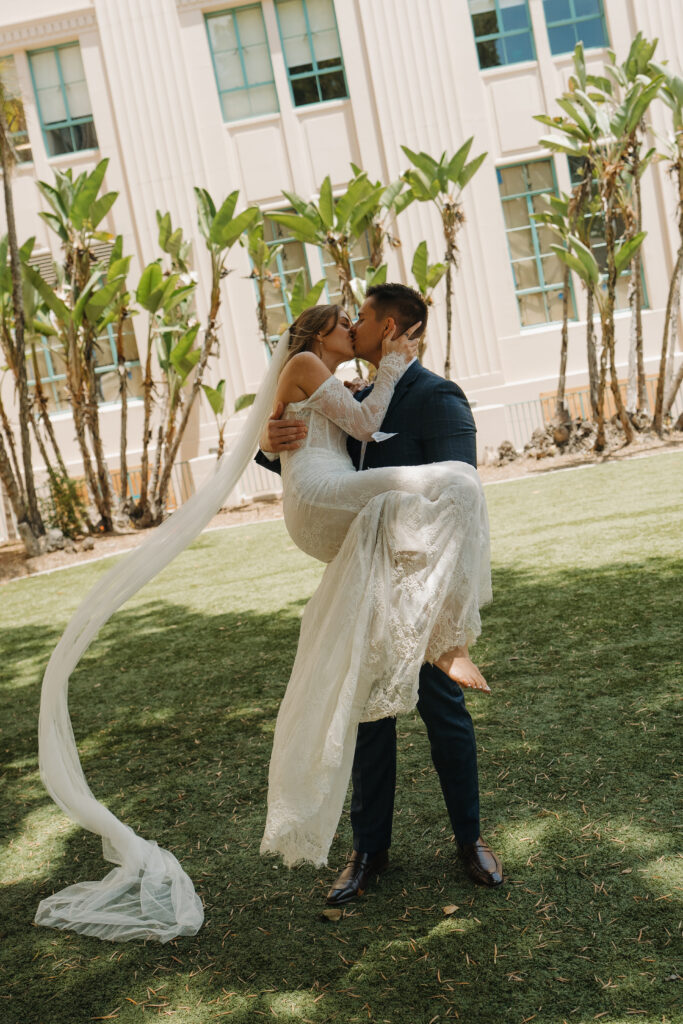 San Diego Courthouse Elopement