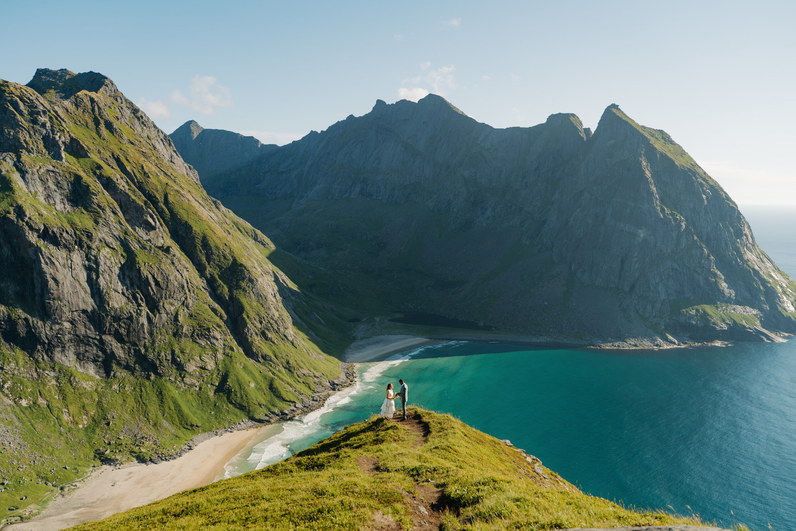 Couple eloping in Lofoten